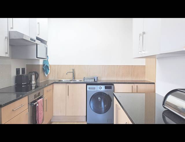 2 bed property to rent in OBSERVATORY